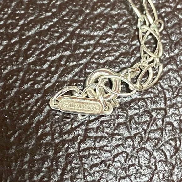 Tiffany & Co. Daisy key and chain - Picture 3 of 3